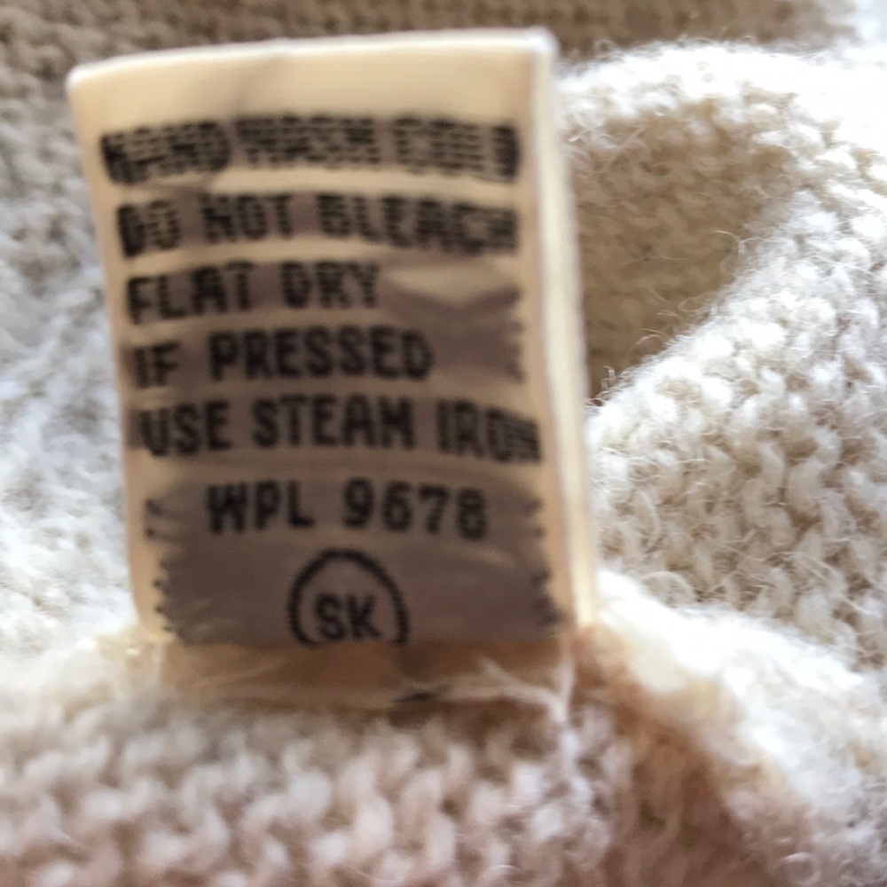 River brand Arrow big man’s wool sweater, size XL? - Picture 4 of 5